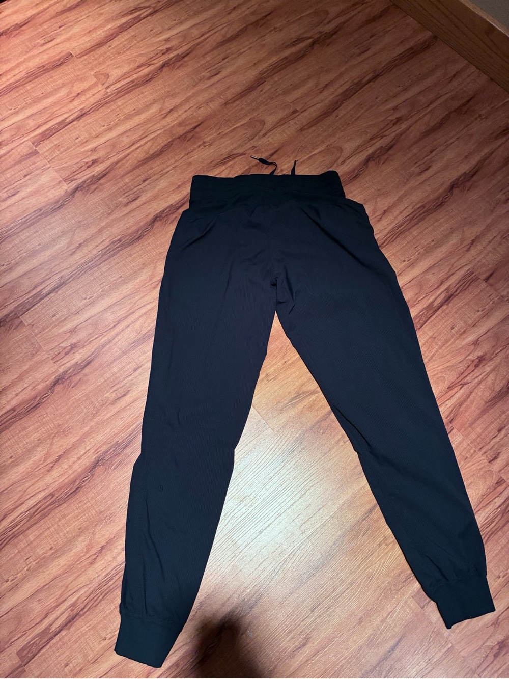 lululemon Dance Studio Mid-Rise navy like new Size 8 Pockets Zip